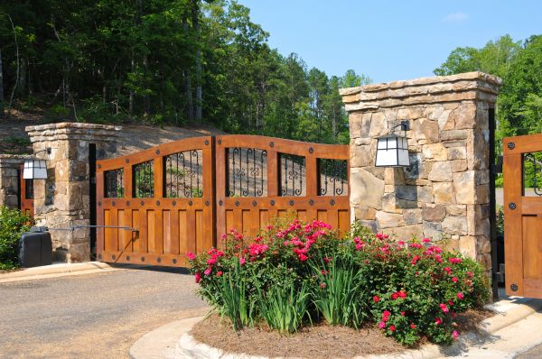 Sacramento Driveway Gate Service